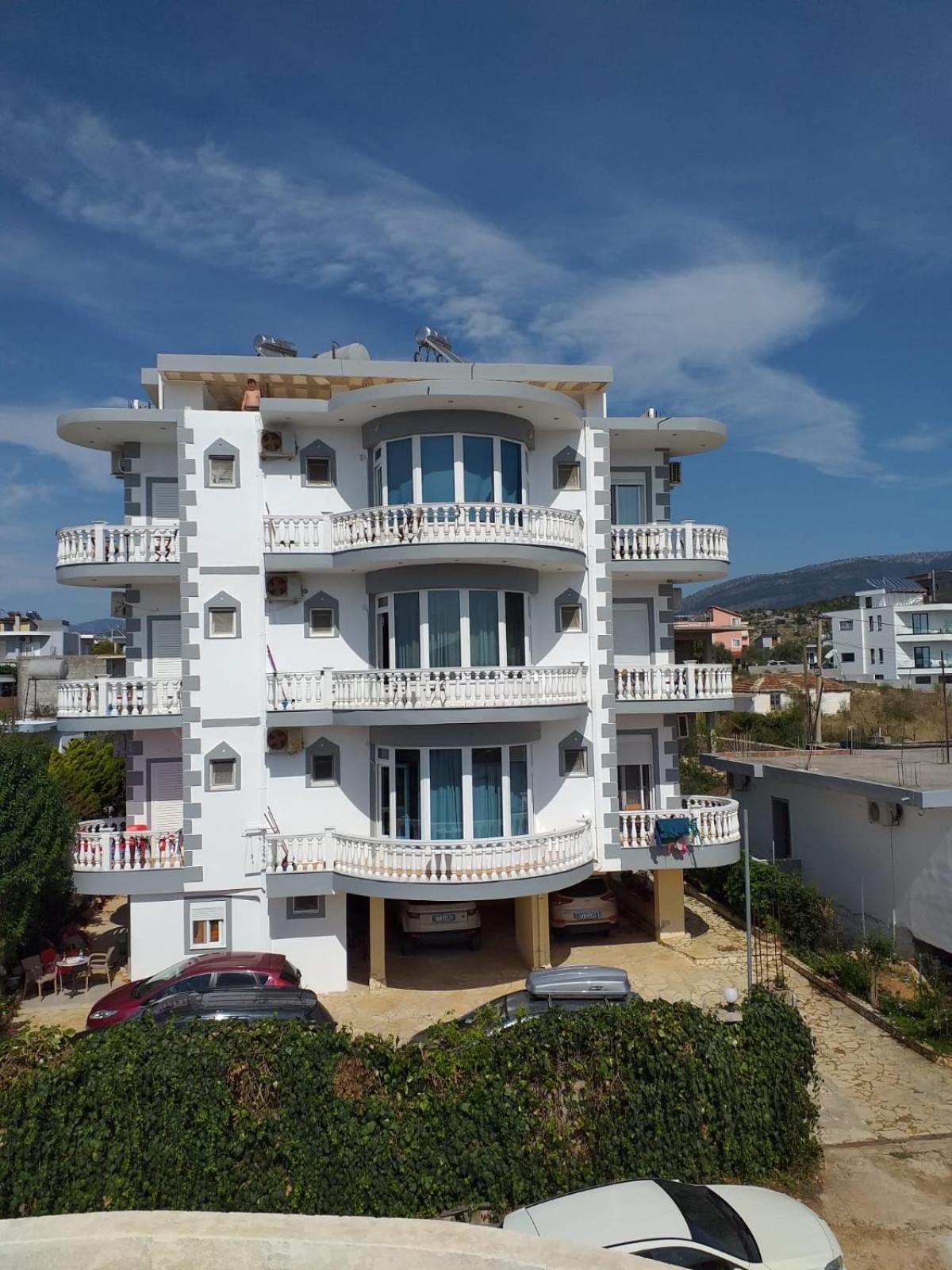 Studio Apartments Rizarjo Ксамил Екстериор снимка