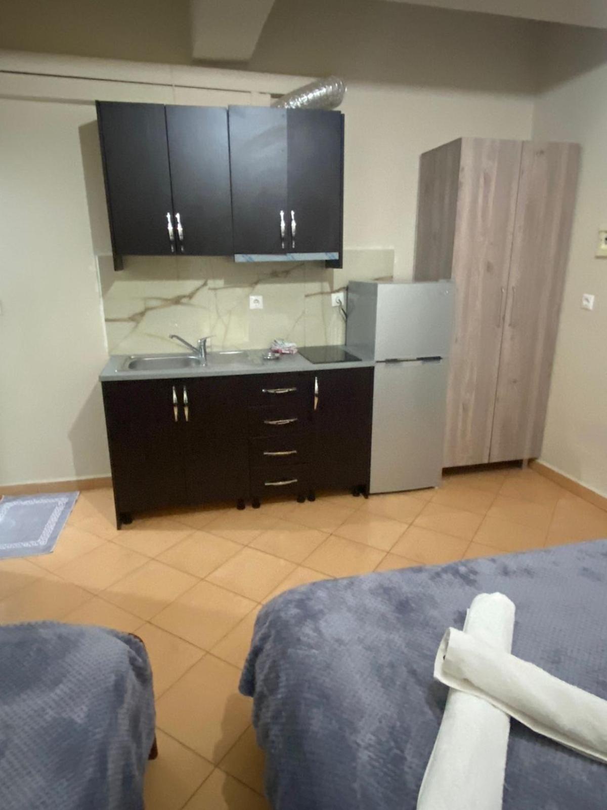 Studio Apartments Rizarjo Ксамил Екстериор снимка
