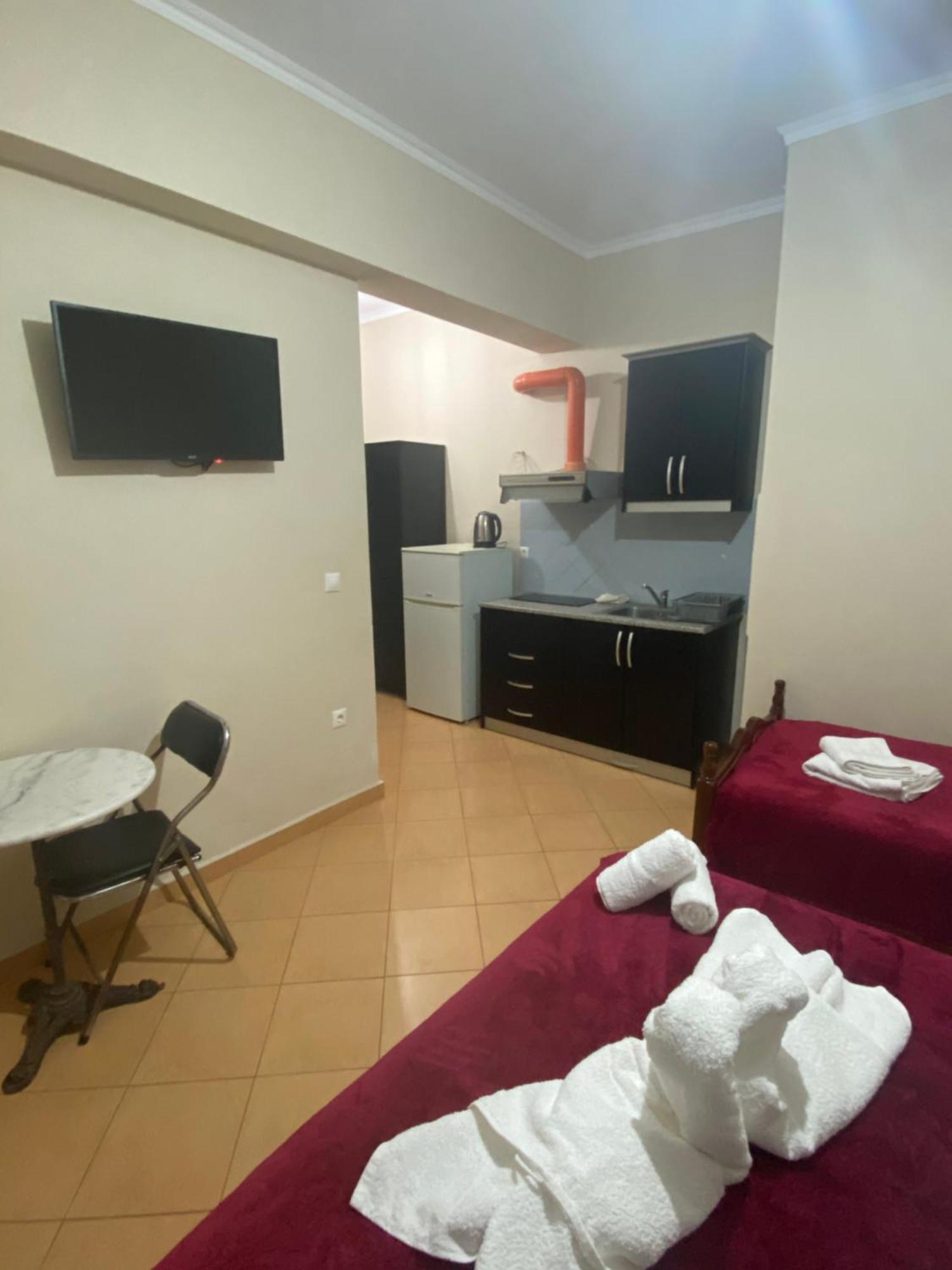 Studio Apartments Rizarjo Ксамил Екстериор снимка