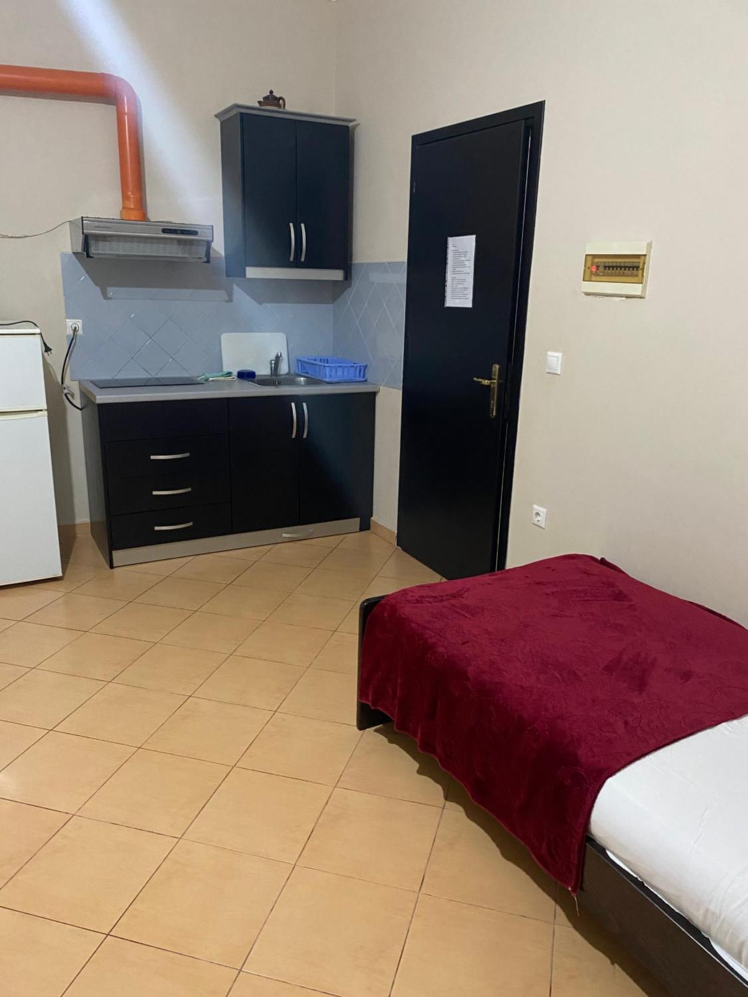 Studio Apartments Rizarjo Ксамил Екстериор снимка