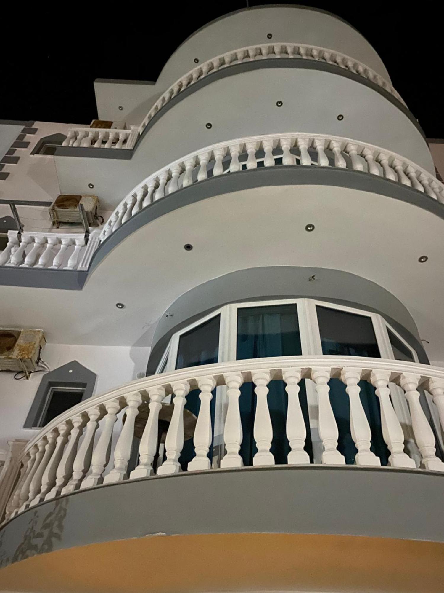 Studio Apartments Rizarjo Ксамил Екстериор снимка
