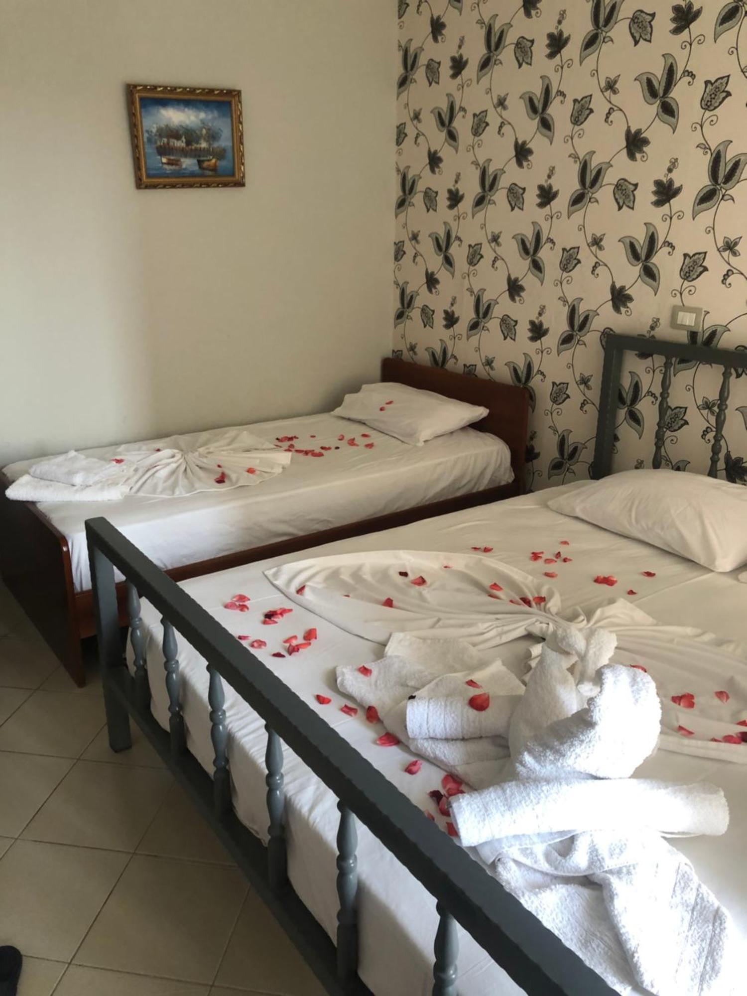 Studio Apartments Rizarjo Ксамил Екстериор снимка