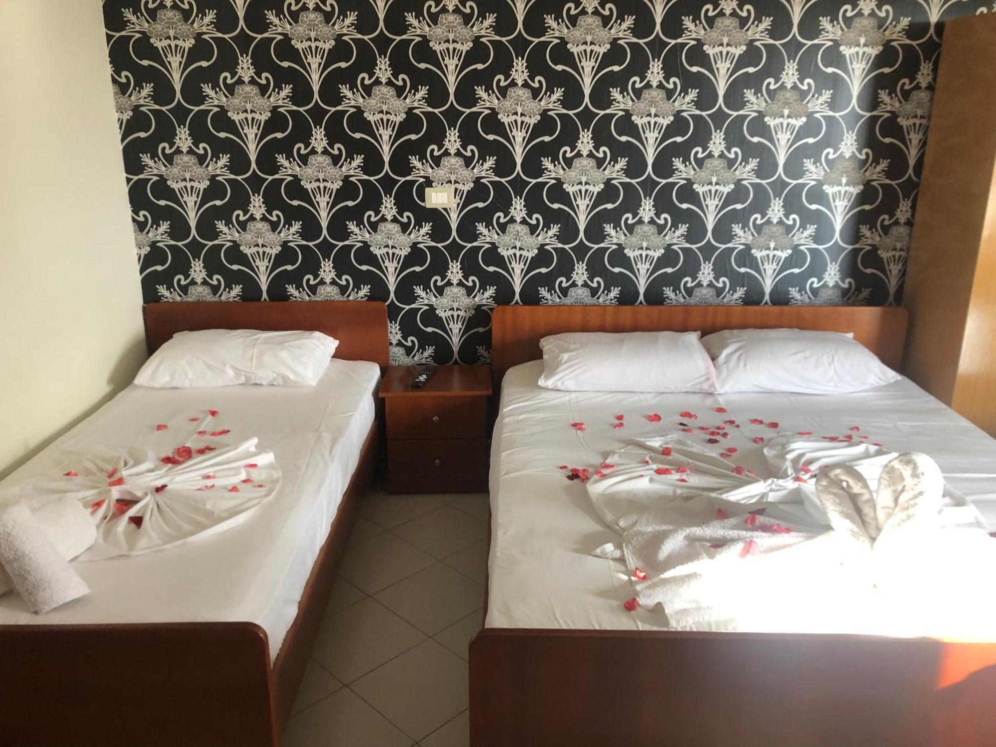 Studio Apartments Rizarjo Ксамил Екстериор снимка