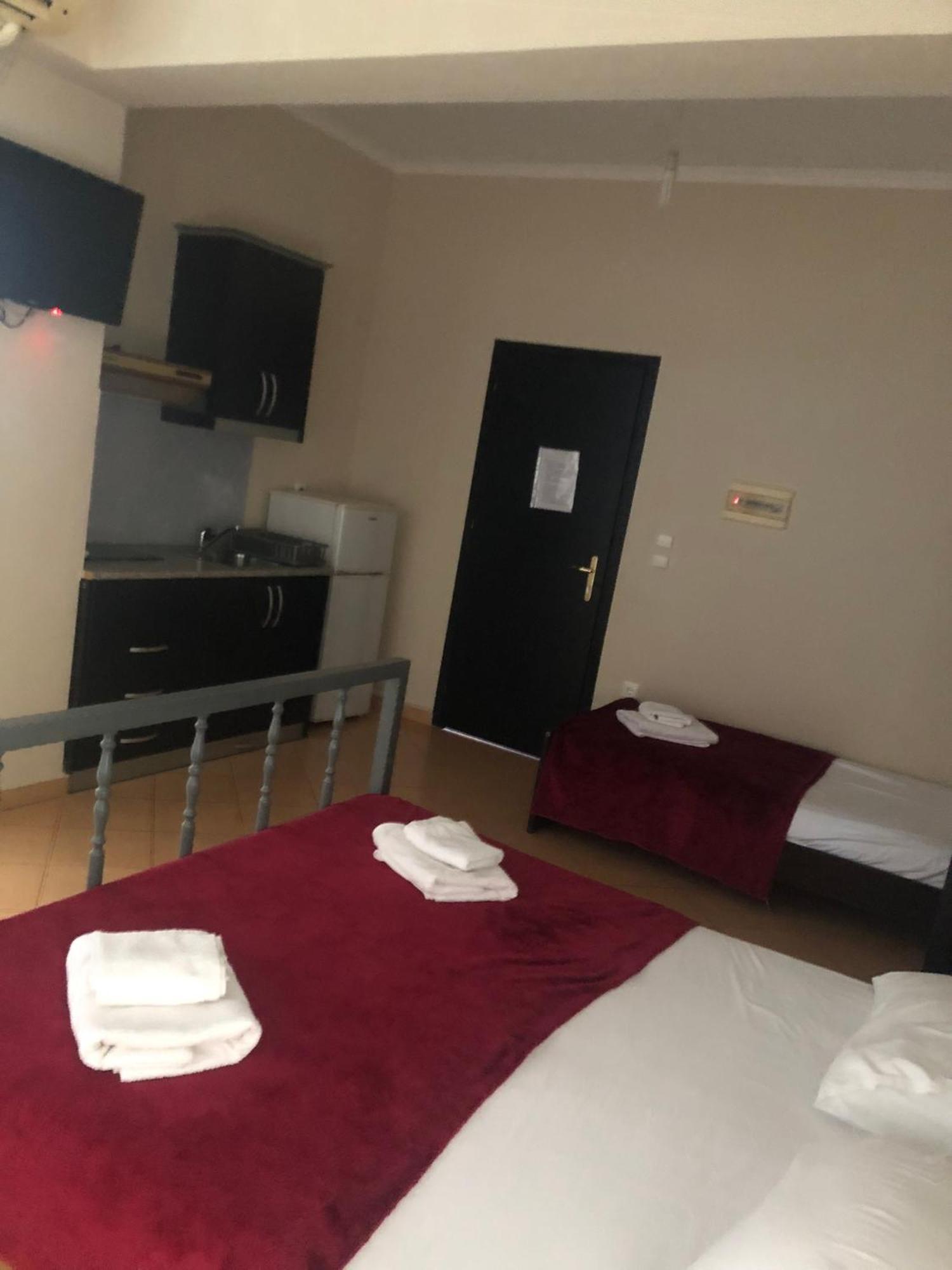 Studio Apartments Rizarjo Ксамил Екстериор снимка