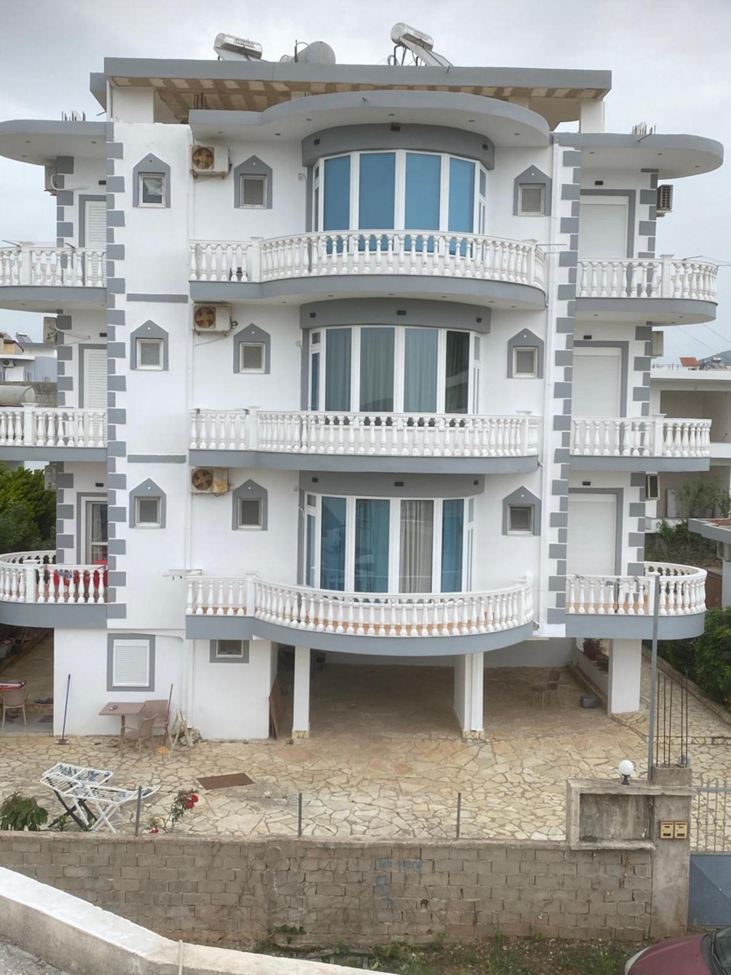Studio Apartments Rizarjo Ксамил Екстериор снимка